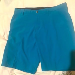 Like new Adidas men’s golf shorts